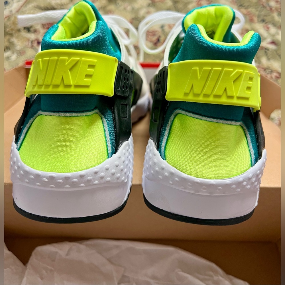 NIKE HUARACHE RUN (GS) Nike Air
Phantom/Volt/Bright Spruce Size Y7 - Picture 5 of 10